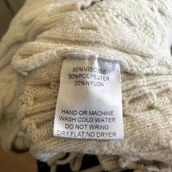 blanc Two Piece Cable Knit Cream Halter Crop Top Mini Skirt Set Size Medium - Picture 11 of 12